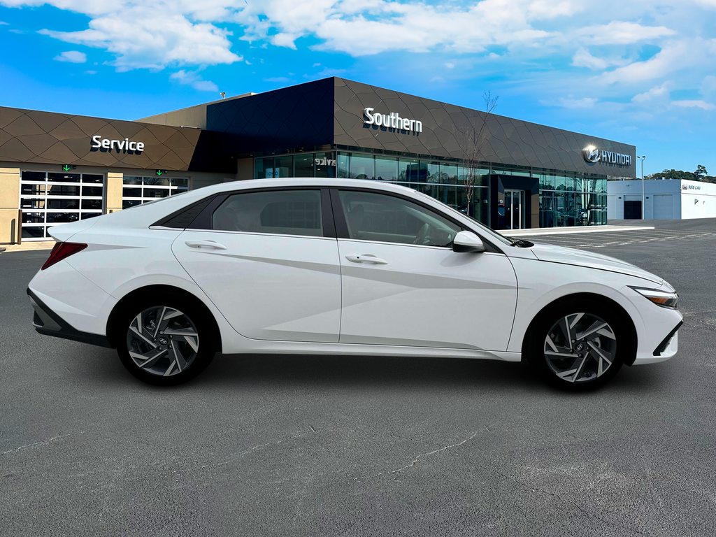 new 2025 Hyundai Elantra car, priced at $25,922