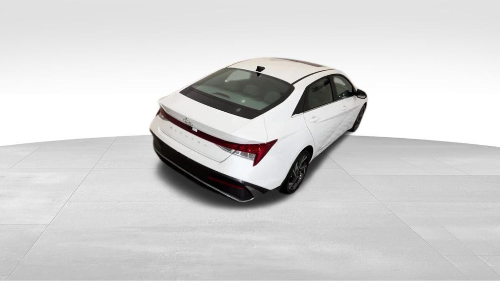 used 2025 Hyundai Elantra car, priced at $25,922