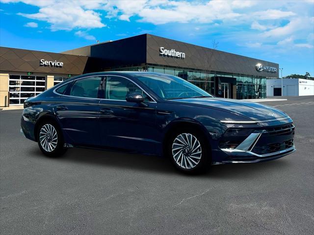 new 2025 Hyundai Sonata Hybrid car, priced at $32,380