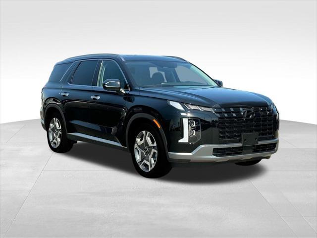 used 2025 Hyundai Palisade car, priced at $47,222