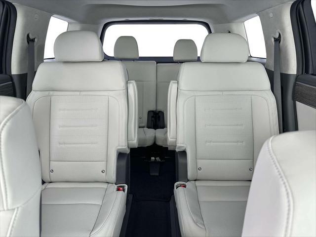 new 2025 Hyundai Santa Fe car, priced at $46,330