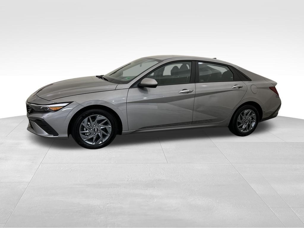 used 2024 Hyundai Elantra car, priced at $22,301