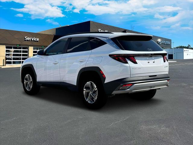 new 2025 Hyundai TUCSON Hybrid car, priced at $35,408