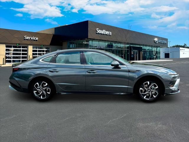 new 2025 Hyundai Sonata car, priced at $27,539