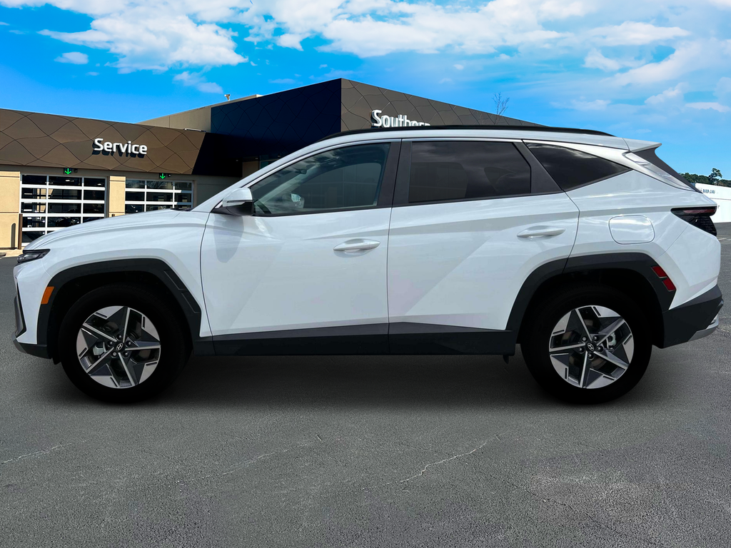 new 2025 Hyundai TUCSON Hybrid car, priced at $38,015