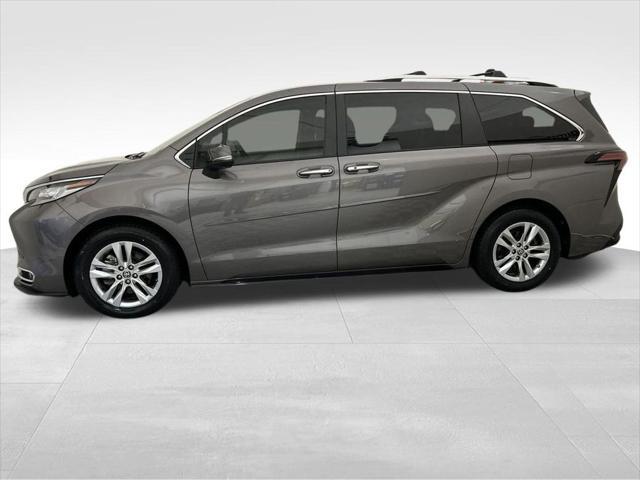 used 2022 Toyota Sienna car, priced at $44,725