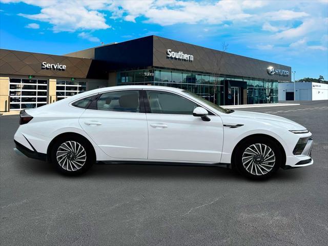 new 2025 Hyundai Sonata Hybrid car, priced at $32,914