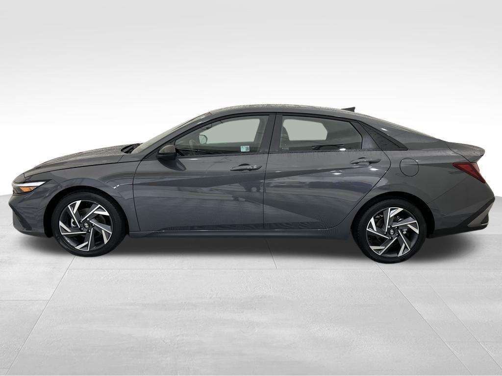 used 2025 Hyundai Elantra car, priced at $21,671