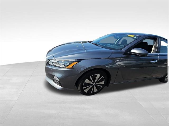 used 2022 Nissan Altima car, priced at $17,999