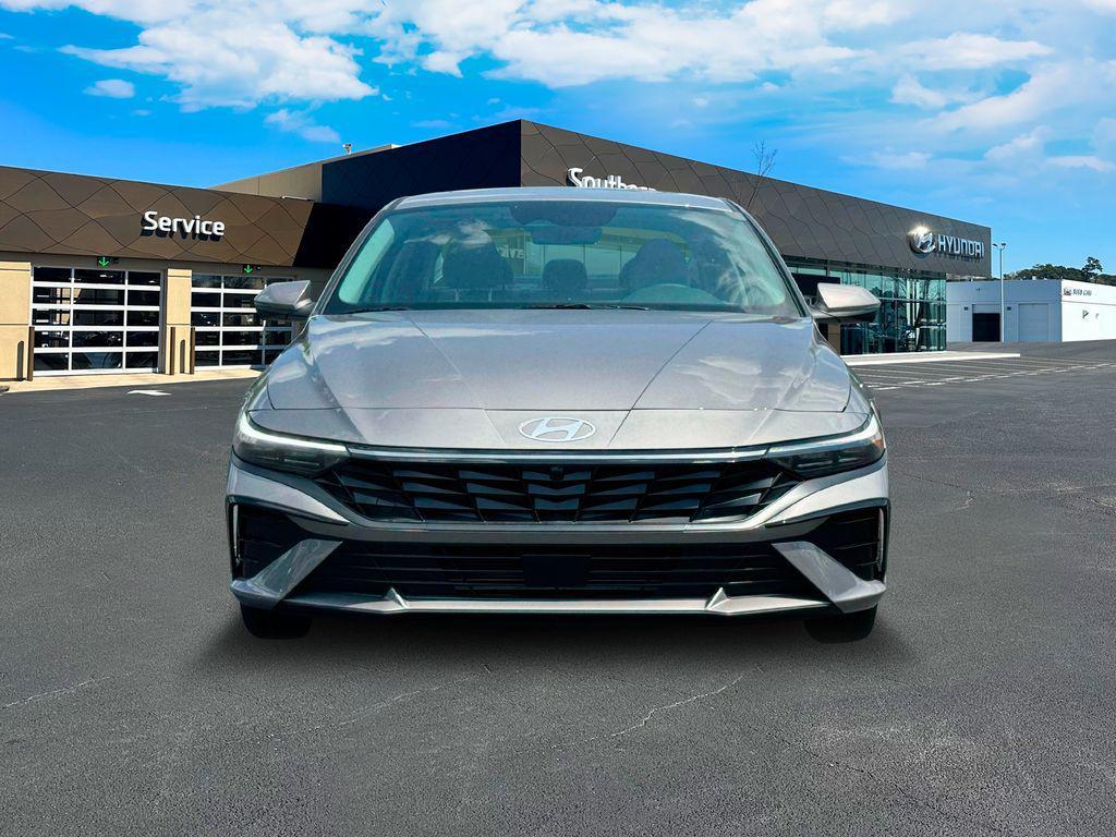 new 2025 Hyundai Elantra car, priced at $26,526