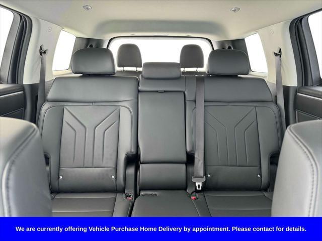 used 2025 Hyundai Santa Fe car, priced at $33,677