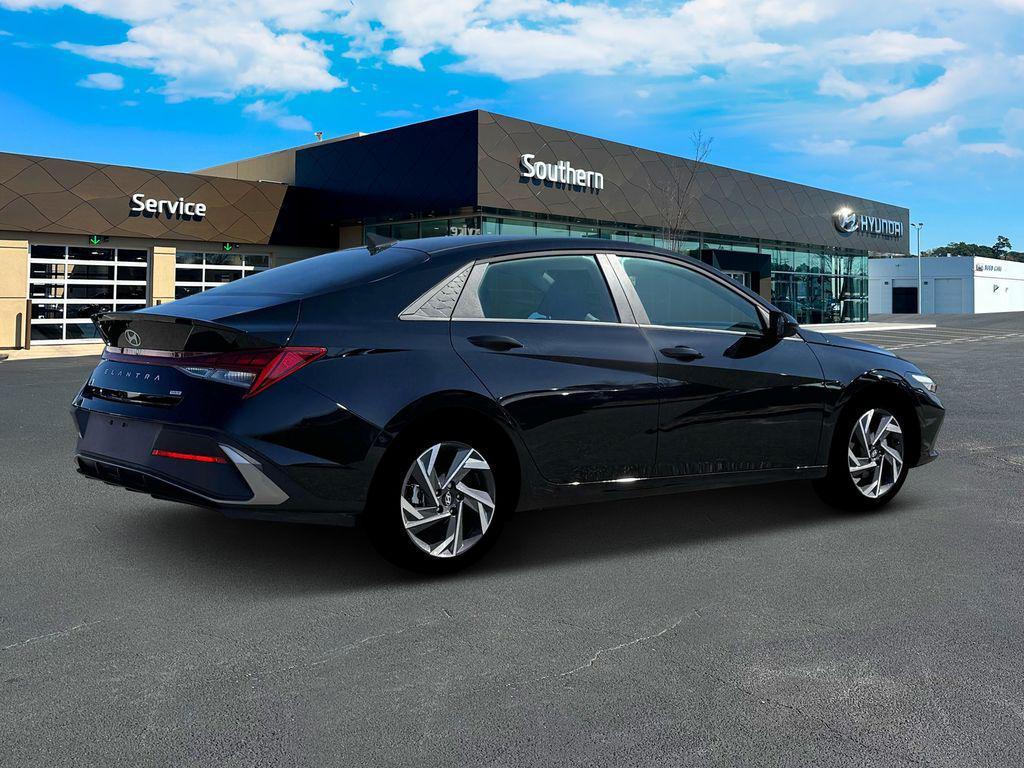 new 2025 Hyundai Elantra car, priced at $28,583