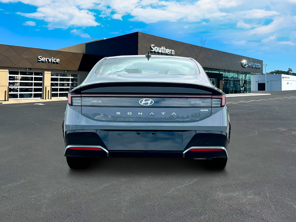 new 2025 Hyundai Sonata Hybrid car, priced at $30,090