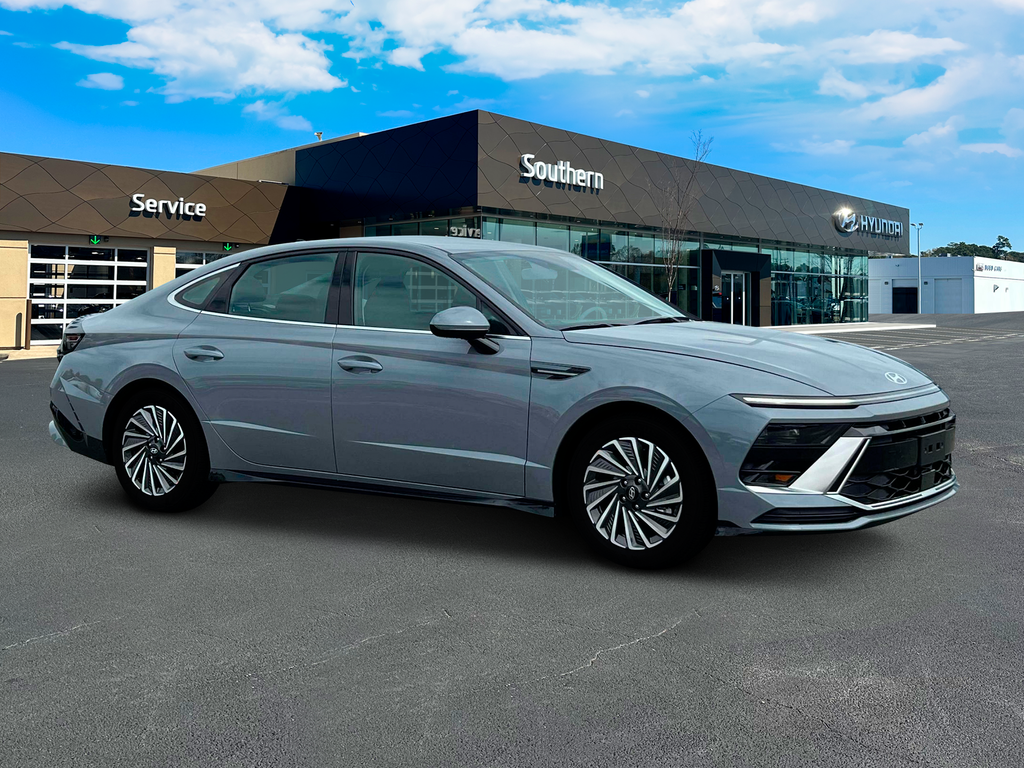 new 2025 Hyundai Sonata Hybrid car, priced at $30,090