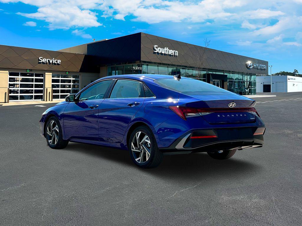 new 2025 Hyundai Elantra car, priced at $26,539