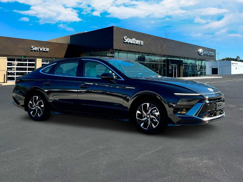 new 2025 Hyundai Sonata car, priced at $28,819