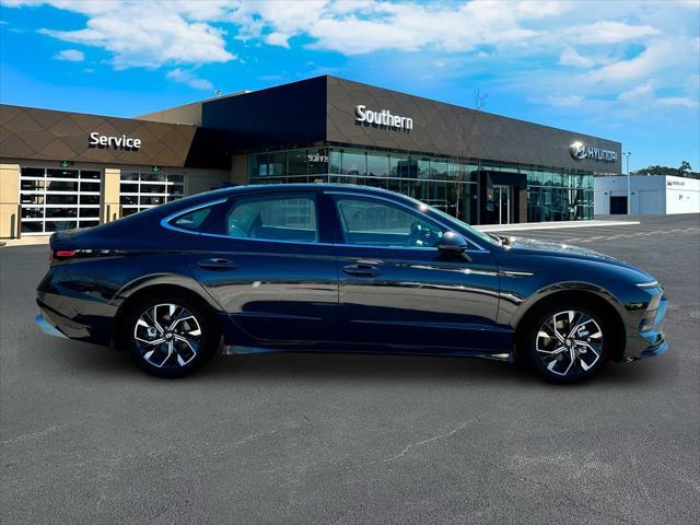 new 2025 Hyundai Sonata car, priced at $30,069