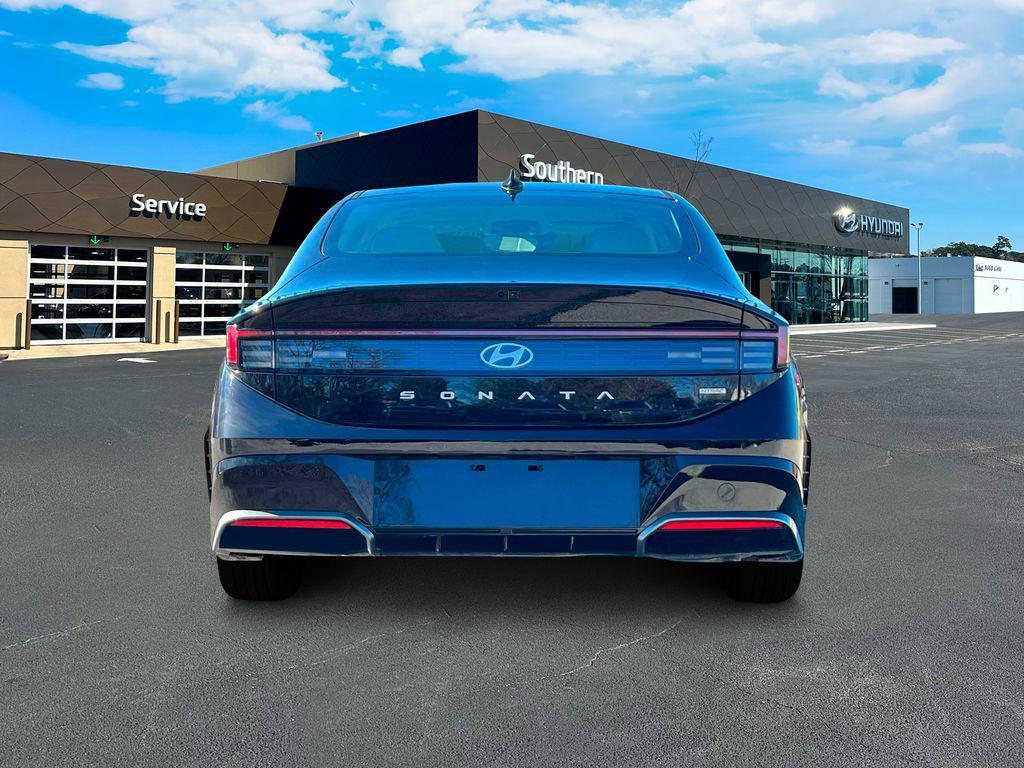 new 2025 Hyundai Sonata car, priced at $28,819
