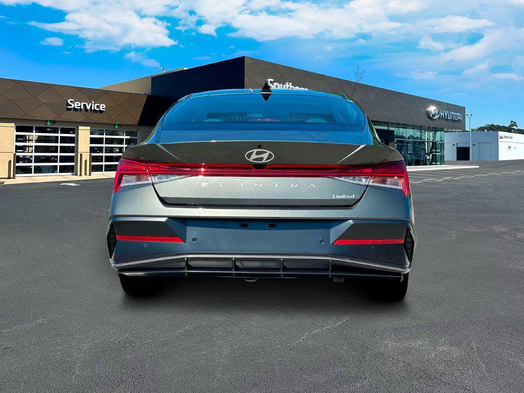 new 2025 Hyundai Elantra car, priced at $26,526