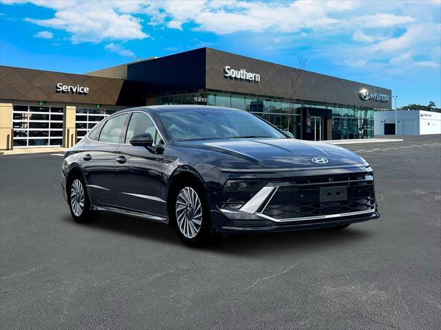 new 2025 Hyundai Sonata Hybrid car, priced at $38,740