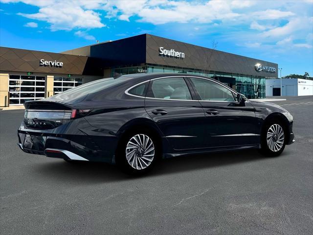 new 2025 Hyundai Sonata Hybrid car, priced at $38,740