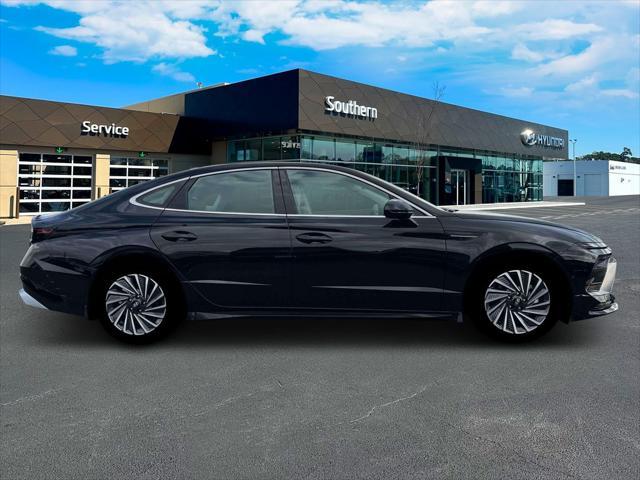 new 2025 Hyundai Sonata Hybrid car, priced at $38,740