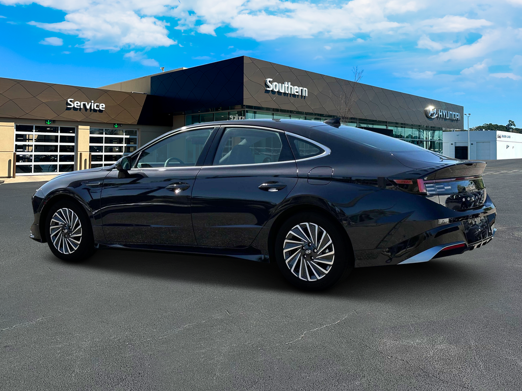 new 2024 Hyundai Sonata Hybrid car, priced at $36,079