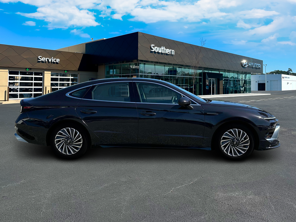 new 2024 Hyundai Sonata Hybrid car, priced at $36,079