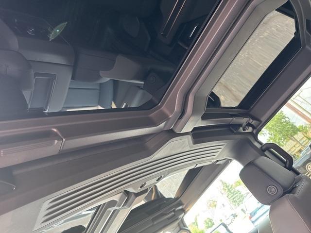 used 2025 GMC HUMMER EV SUV car, priced at $85,000