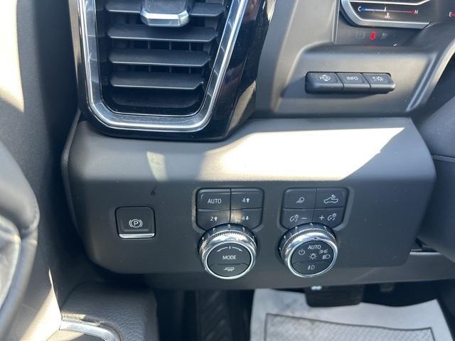 used 2023 GMC Sierra 1500 car, priced at $52,421