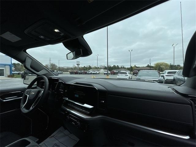 new 2025 Chevrolet Silverado 1500 car, priced at $48,692