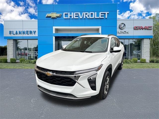 used 2024 Chevrolet Trax car, priced at $20,167