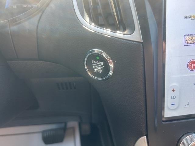 used 2024 Ford Edge car, priced at $26,917