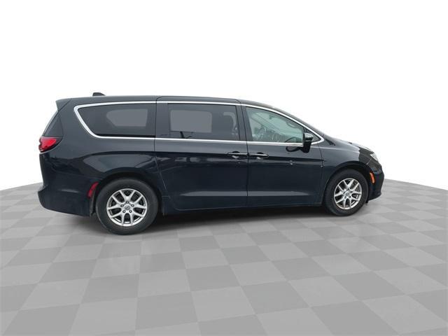 used 2023 Chrysler Pacifica car, priced at $24,467