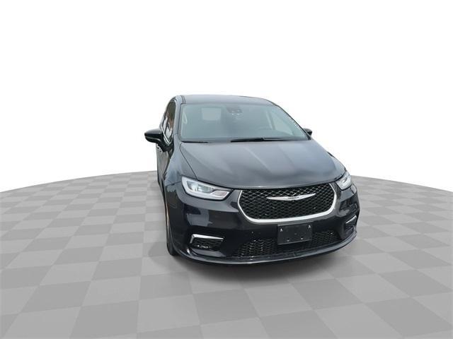 used 2023 Chrysler Pacifica car, priced at $24,467