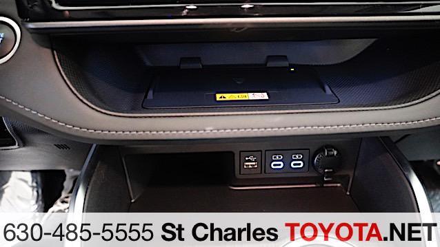 used 2024 Toyota Highlander car, priced at $49,500