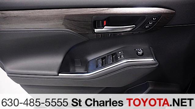 used 2024 Toyota Highlander car, priced at $49,500