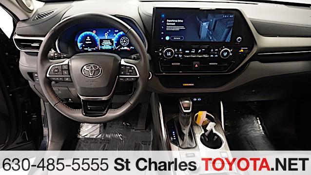 used 2024 Toyota Highlander car, priced at $49,500