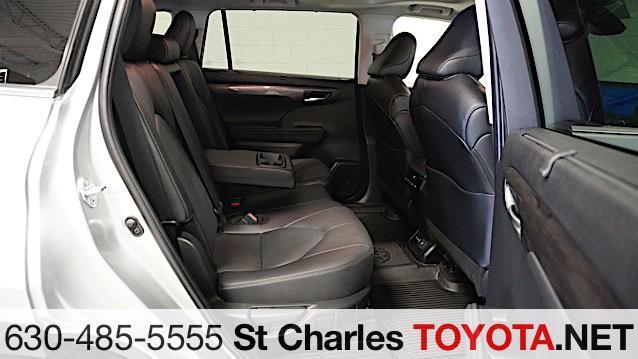 used 2024 Toyota Highlander car, priced at $47,000