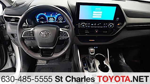 used 2024 Toyota Highlander car, priced at $47,000