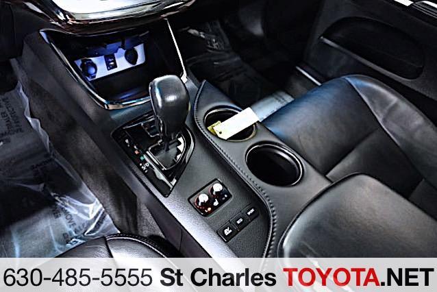 used 2014 Toyota Avalon Hybrid car, priced at $15,500