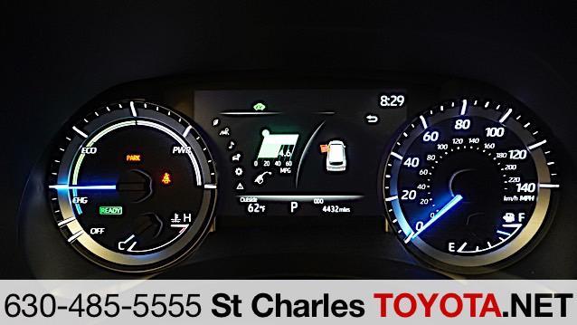 used 2024 Toyota Highlander car, priced at $48,500