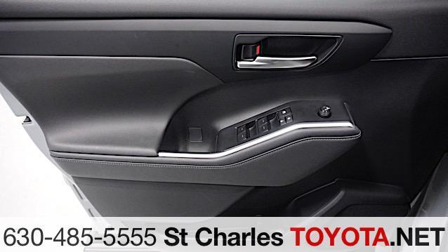 used 2024 Toyota Highlander car, priced at $48,500