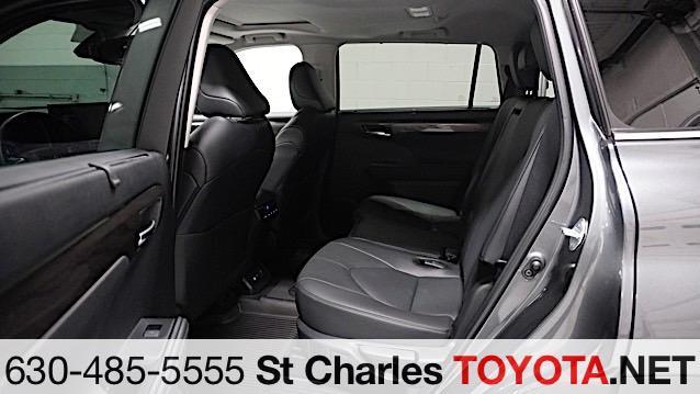 used 2024 Toyota Highlander car, priced at $48,000