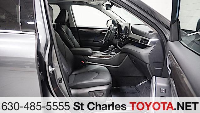 used 2024 Toyota Highlander car, priced at $48,000