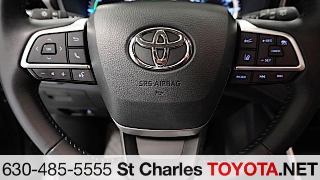 used 2024 Toyota Highlander car, priced at $47,500