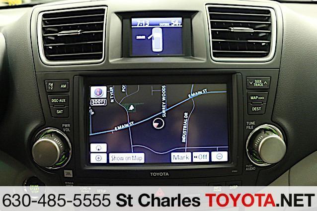 used 2012 Toyota Highlander car, priced at $16,500