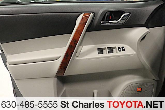 used 2012 Toyota Highlander car, priced at $11,000