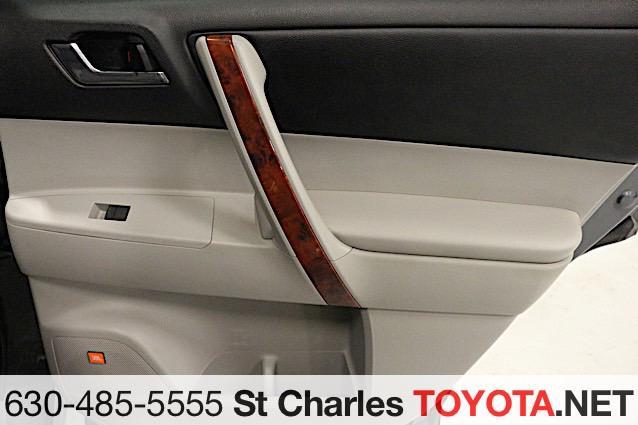 used 2012 Toyota Highlander car, priced at $11,000