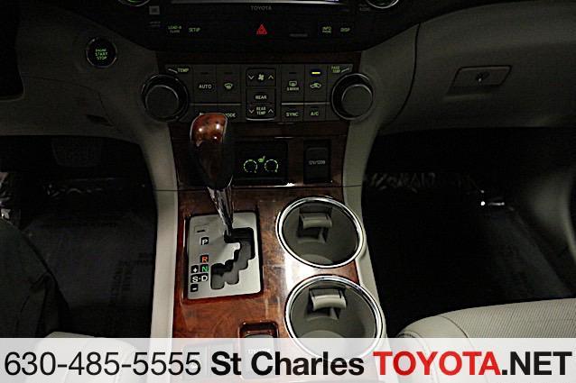 used 2012 Toyota Highlander car, priced at $11,000